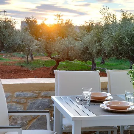 Nikoloudi Estate