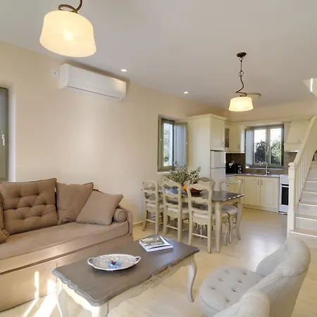 Tatil Evi Nikoloudi Estate