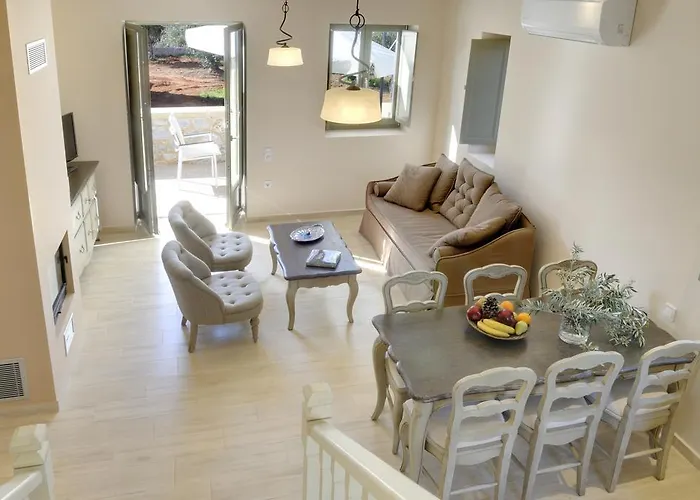 Nikoloudi Estate Agios Nikolaos (Mani)