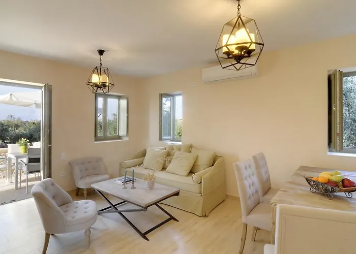 Nikoloudi Estate Holiday home